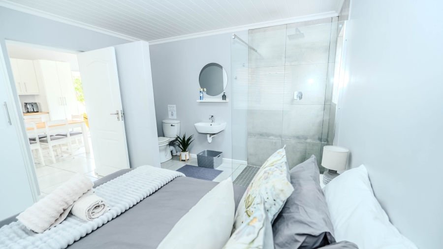 2 Bedroom Property for Sale in Pearly Beach Western Cape